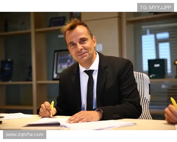 卡利亚里俱乐部再掀热潮主帅调整激发球队新赛季竞争潜力 卡利亚里俱乐部再掀热潮主帅调整激发球队新赛季竞争潜力