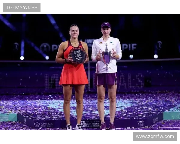 网球赛季精彩纷呈 世界顶级选手激战连连 谁将问鼎年终总决赛冠军 网球赛季精彩纷呈 世界顶级选手激战连连 谁将问鼎年终总决赛冠军