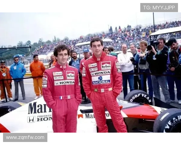 F1赛事激烈角逐 世界冠军之争进入白热化阶段各车队策略大比拼 F1赛事激烈角逐 世界冠军之争进入白热化阶段各车队策略大比拼