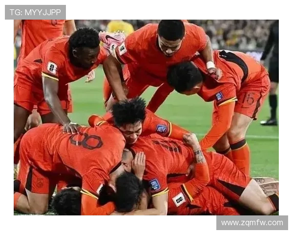 中国足球队备战亚洲杯 强力阵容引期待新星表现成焦点